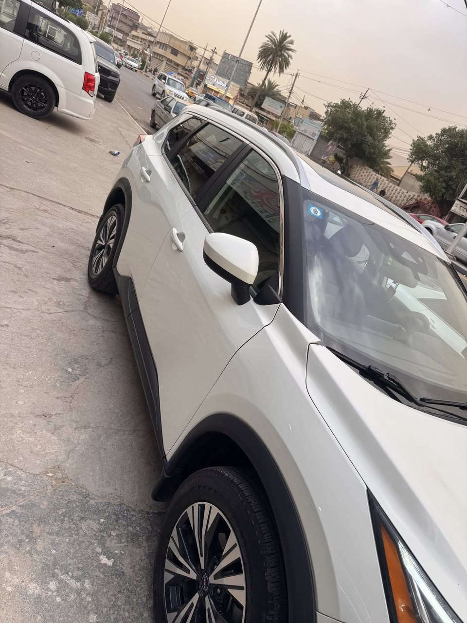 نيسان روج SV 2023

- للبيع والمراوس

المواصفات 

_تشغيل عن بعد 

-مصابيح LED امامي وخلفي 

 -قيادة آلية + قيادة ذاتية 

-مثبت سرعة

- نضام ايكو نضام سبورت 

-حساسات خلفية

 -بصمة أبواب و صندوق

 -رادار امامي و جانبي و خلفي

 -نقطة عمياء

 -توقف إلى خلف في حالة تنبئ بالاصطدام

-هندبريك بصمه

 -هولد بريك بل ازدحام 

-كير لمس 

-شفتات سرعه في المقود 

-و تحكم مقود

 -كشن سائق كهربائي 

-تبريد قطعتين

-كأمره خلفيه

 -بصمه تشغيل 

-حساس 360 درجه

-حجم المحرك 1.5 تيربو 

 -تحكم إستيرين 
-سياره فول مواصفات

-رقمه بغداد
-مكاني بغداد
سعره 160
للاستفسار
***********
