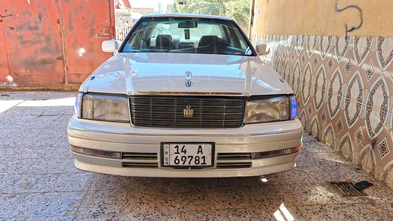 سلام عليكم 
راس الثور فلات مديل 99 رقم بصره انلكيزي

سنويه لـ 2030 مكينه وكير مكفولات

كهربائيات شغاله لايت زنون تبريد ثلج ❄ 

مكفوله من النقل جثه ( علماً مكصوصه قماره فقط ) السعر 65 وبيها مجال

العنوان بصره قضاء المدينه ***********
