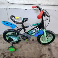 باسكيل حجم 12 شرط نظافه بدون اي عيب شلونه بل صوره هيج سعره 30 نهايته و...