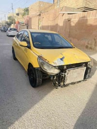 اكسنت ابيعههه على حادثههه ٢٠١٥ارقام وسنويه جديدات سياره شغاله  تمشي اي...