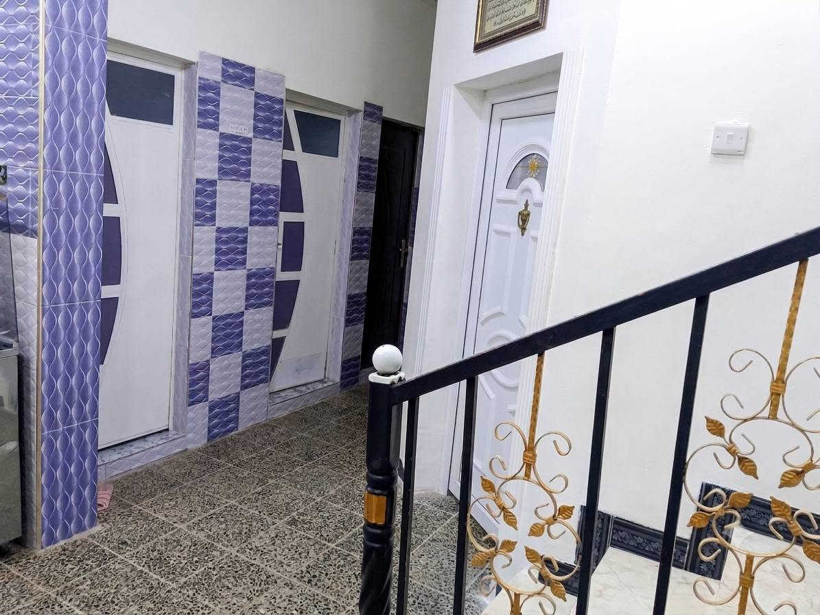 مشتمل للبيع مساحة ( ١٠٠ ) متر ، طابق واحد ، حي المثنى خلف الشهداء رقم العقار ( ١٤٧٩ )
للإستفسار المراسلة على الخاص ، او الاتصال : ***********
