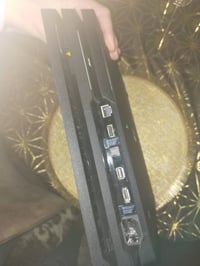 PS4 برو • 4حبات • مفلشة و ألعاب