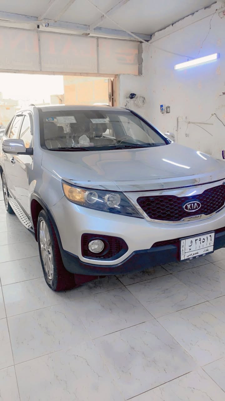 السلام عليكم
سورنتوا 2011 امريكي
محرك4 سلندر دوش
ماشيه 200.000
ضرر بالجاملغ صبغ
الباقي مكفول 
سونار موجود
5 مقاعد
تحكم ستيرن
تبريد .تدفئة
السعر140$
العنوان الرمادي

0780 155 6833
