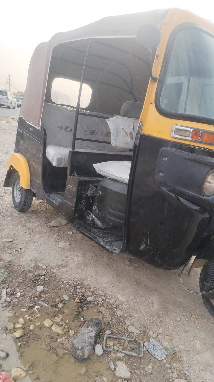 البيع مديل ٢٠١٥ شهر ١٢ تكتك جاعزه عله اخر حبايه بس بيه بدايت بكن كهربايت كله شغاله مصبوغه جماليه بسمي تحويل ثاني يوم مكان بغداد حي نصر شراي يتصل

***********
