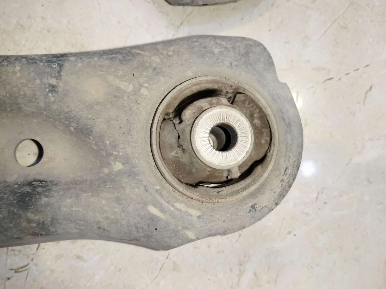 Shireen German Auto Service-  مركز شيرين لصيانة السيارات الالمانية
زبائننا الكرام

 السيارة الاولى 🚘: 

اشتكى الزبون من وجود صوت  في الصدر الامامي للسيارة ( طركعة ) ، تم تبديل  ( بوش فرممة  - شمعات - بوش كبيرة  طبلة - ربل اسود صغيرة طبلة - لاستيك رباط - قايش دينمو  ) , كذلك تم تبديل هيدروليك كير الماني ( كود بحسب رقم شاصي ) ، جميع المواد المانية مع ضمان سنة   ، علما بان السيارة هي فولكس واگن جيتا ( Jetta )  موديل 2023 محرك 1.5   .

🌹

السيارة الثانية 🚖 :  

تبديل هدروليك كير الماني ( على رقم الشاصي للسيارة مو بالبكيف ) مع فلتر كير الماني خاص ب DSG بعد وصول السيارة الى الحد القانوني ( ٦٠ الى ٧٠ الف كليومتر ) علما بأن السيارة هي فولكس واكن تاوس ( Taos )  موديل 2023 محرك 1.5 تيربو . 

🌹
🌹

‏‎كروب وكالتنا 

https://www.facebook.com/share/g/16oT3VE986/?mibextid=wwXIfr

🌹
🌹

‏‎زبائننا الكرام 

‏‎عروض وكالتنا 

في حالة تبديل دهن محرك 🛢️لدينا سوف تحصل على : 

‏١- فحص كومبيوتر 💻 مجانا في وقت تحتاجه سيارتك الى فحص . 

‏‎٢- فحص كامل للسيارة - الصدر  الامامي مجانا في وقت تحتاجه سيارتك الى فحص  . 

🏎️ اما في حالة قيامك بأي صيانة في ورشتنا فسوف تدخل تلقائية الى القرعات الشهرية : 

‏‎١-سحبة الشهرية للفلاتر المجانية ( فلتر شوتة - تبريد - محرك ) 

٢- 🏆 زبائننا الكرام العرض الجديد القرعة كل ثلاثة اشهر سوف تحصل على : 

 * الدهن المحرك مجاني ( بلاش ) 🛢️. 

* تبديل هيدروليك كير مجاني ⚙️ . 

🌹
🌹

موقع شركتنا الجديد

‏https://maps.google.com/?q=36.168079,44.011108

‏‎‏‎شركة شيرين ( وكالة فولكس واگن & سكودا) 

‏‎اربيل -شارع ملعب فرنسو حريري اذا من جهة شارع  60  - قرب نقليات بغداد ( كراج بغداد) - بالقرب من مرطبات 9* 9 

***********-***********

‏‎الوكالة الالمانية الوحيدة في العراق 🇩🇪

#erbil #Atlas #kurdistan #Volkswagen #audi
