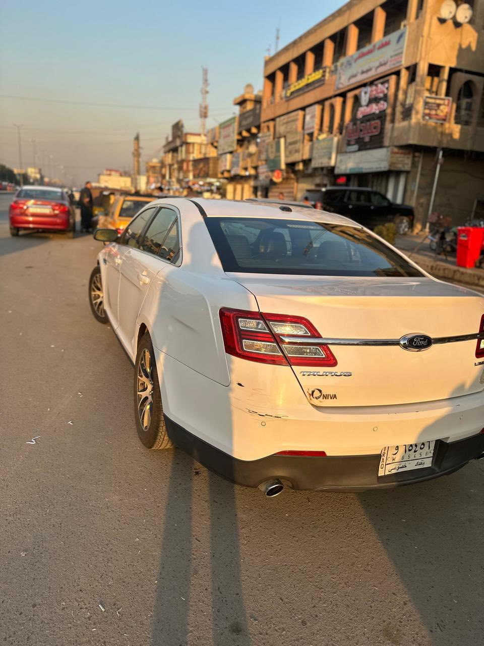 🔥 للبيع فورد تورس 2013 لمتد خليجي 🔥
فرصة للجادين، سيارة نظيفة جدًا واستعمال شخصي  
✅ موديل 2013  
✅ فئة لمتد خليجي  
✅ ما بيها صبغ  
✅ مقاعد جلد  
✅ شاشة + كاميرا  
✅ حساسات أمامي وخلفي  
✅ بصمة تشغيل  
✅ فتحة سقف  
✅ تبريد وتدفئة مقاعد  
✅ دبل إيربك + أنظمة أمان  
✅ مكينة وجير وشاصي بحالة ممتازة  

السيارة جاهزة للفحص وما تحتاج صرف  
السعر مناسب  ١٢٠وقابل للتفاوض للجادين  
📍 الموقع: بغداد  
📩 للاستفسار مراسلة خاص او اتصال 
***********
