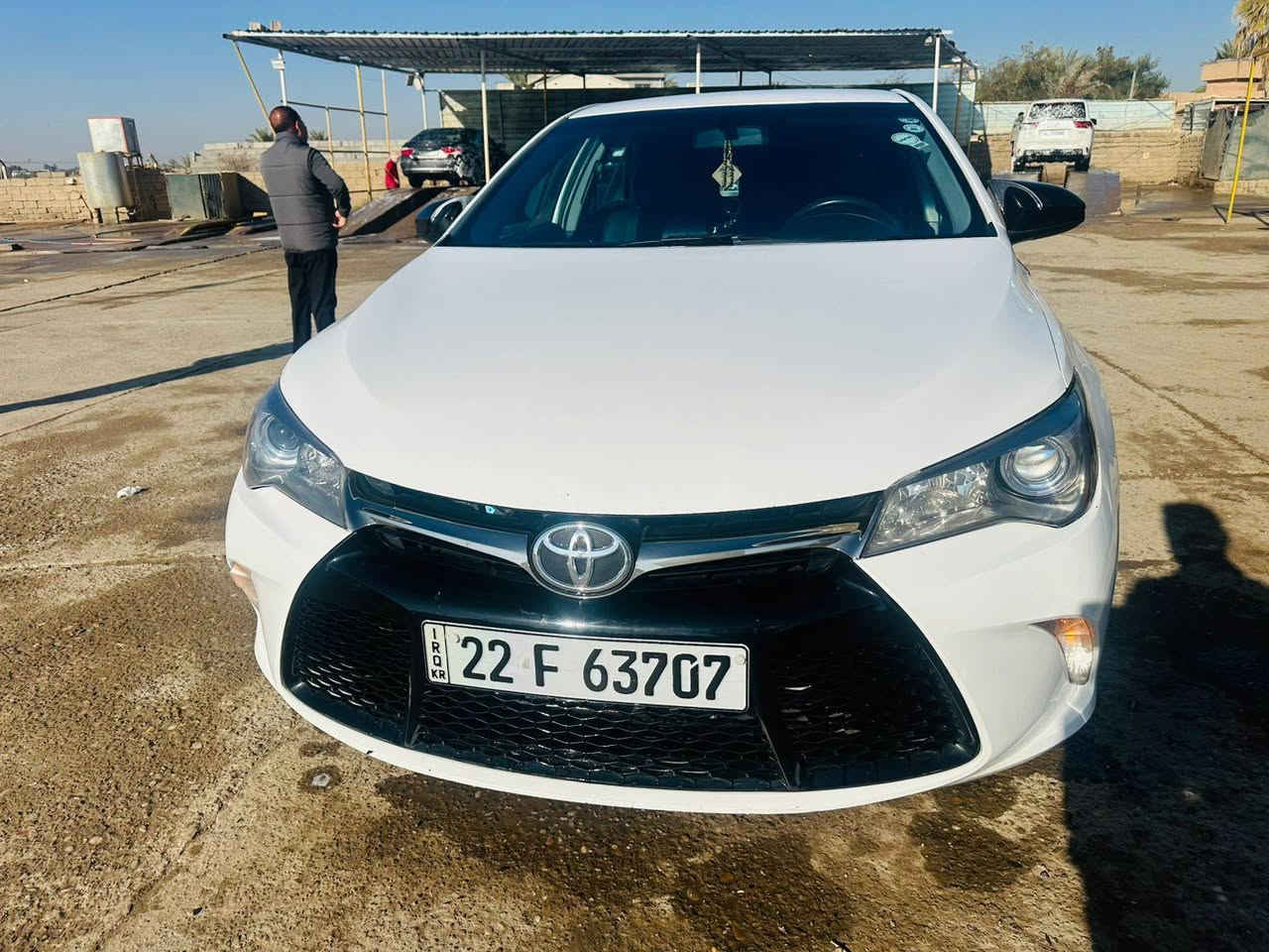 السلام عليكم كامري موديل  2016 SE وارد امريكي
سيارة  مكفول 
بس مكانين صبغ 
مثل ما موضح بل سونار او صور 

94000 الف ميل ماشي
مواصفات SE  امريكي 
كشن جلد و كهربائي و  شاشة و كاميرا و حساس فوليوم و بلاجكتور ولايت زينون وتحديد سرعةو بلاجكتورو Eco السعر 160بيه مجال 

رقم الهاتف***********
