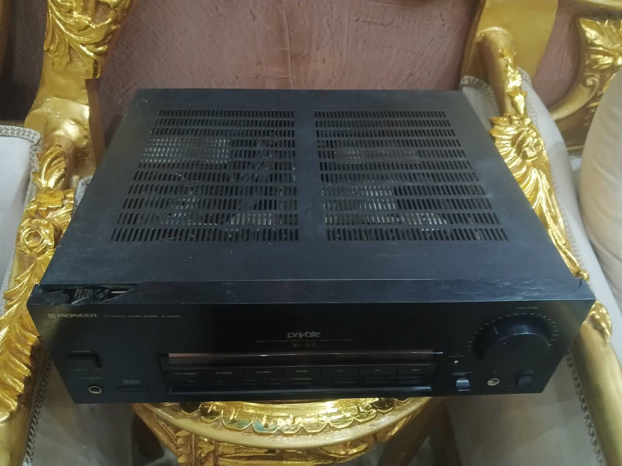 مضخم بايونير ياباني غير مفحوص فحم بيه كسور من فوك موضح ب الصور بسبب النقل سعر 45الف مع توصيل ***********
