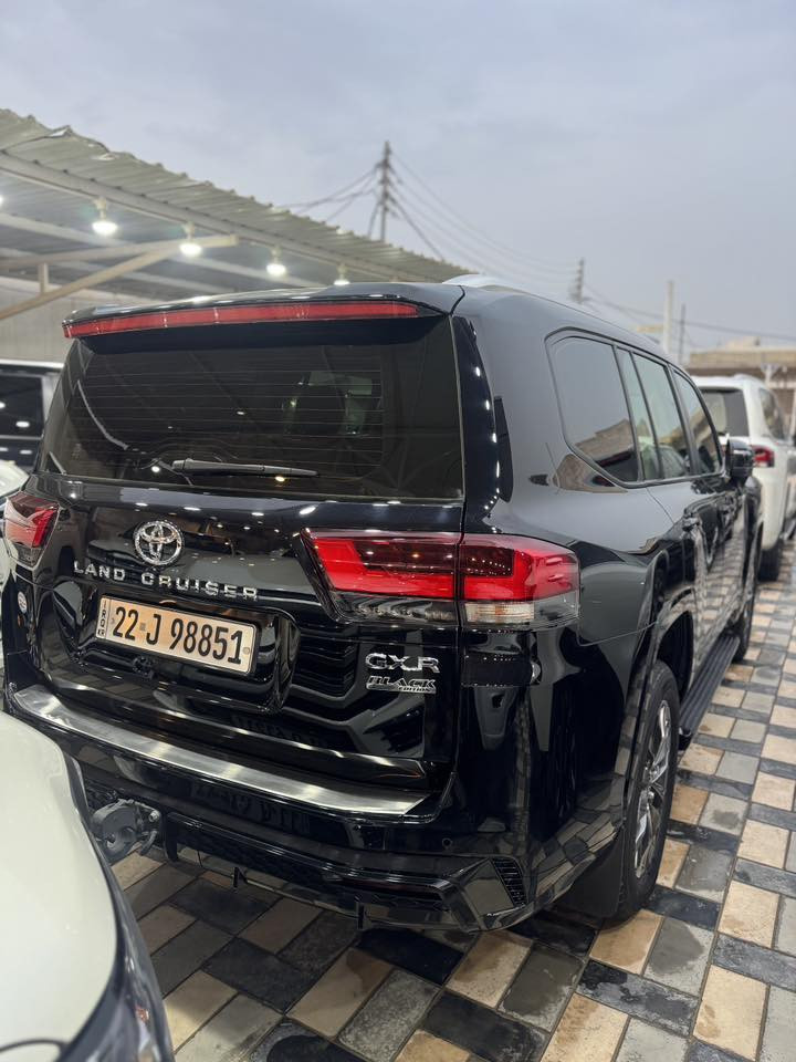 لاندكروز موديل ٢٠٢٤ بلاك اديشن اصل سااز خاضعه للضمان ماشيه ٢٧ الف كيلو متر
السياره بحالة الوكاله وخاضعه للضمان فول مواصفات حتى رادار جانبي وخمس كامرات معروفه مواصفات البلاك اديشن السياره كفاله عامه من كلشي 

السعر ٧٣٥ ورقه مجالها بسيط جداً 
*********** 
مكان السياره النجف الأشرف
