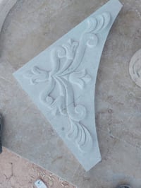 حجر طبيعي • نحت وزخرفة • تيجان أعمدة كورنيش