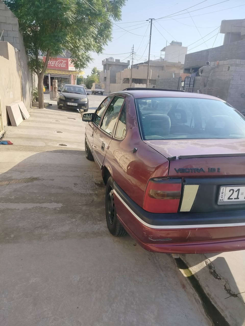 اوبل فيكترا موديل 93 ماروني دفتر بانزين 
رقم انكليزي سليماني جديد 
هزه و براد جديد 
سقف سلايت 
اربع طائرات جديد الكاتم 
بدون ضربه و صبغ و خياس 
سياره نضيف كله بل شرط 
سياره مال بيت 
سعر 40 
***********
مكان كركوك 
شرط تحويل و وكاله 
شراي خابر
