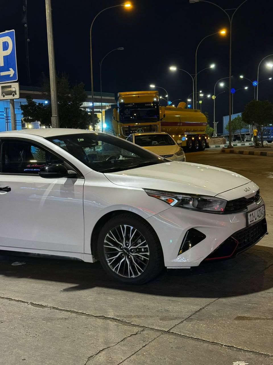 السلام عليكم
للبيع كيا فورتي 2023 جي تي لاين فول – رقم بغداد معوقين وكاله عامه من معوق _ بصمة تشغيل ، بصمة أبواب ، كراسي جلد ، اشاير بالمري ، نقاط عمياء – بجم كبس
 2023 KIA Forte, GT Line
2.0L I-4 DOHC, VVT, 147HP
وارد أمريكي ، بدون دواخل ، الارباكات كلهن سليمة ، رقم بغداد معوقين ، اللون ابيض ، محرك 2000 دوش ، حادث خلفي الكراسي الامامية (جلد GT)  اوتو هولد ، ه ، نقطة عمياء ، اشاير مري ، ماشية تقريبا ٦٤ الف ميل  
السعر ١٥٥ ورقة -
***********
