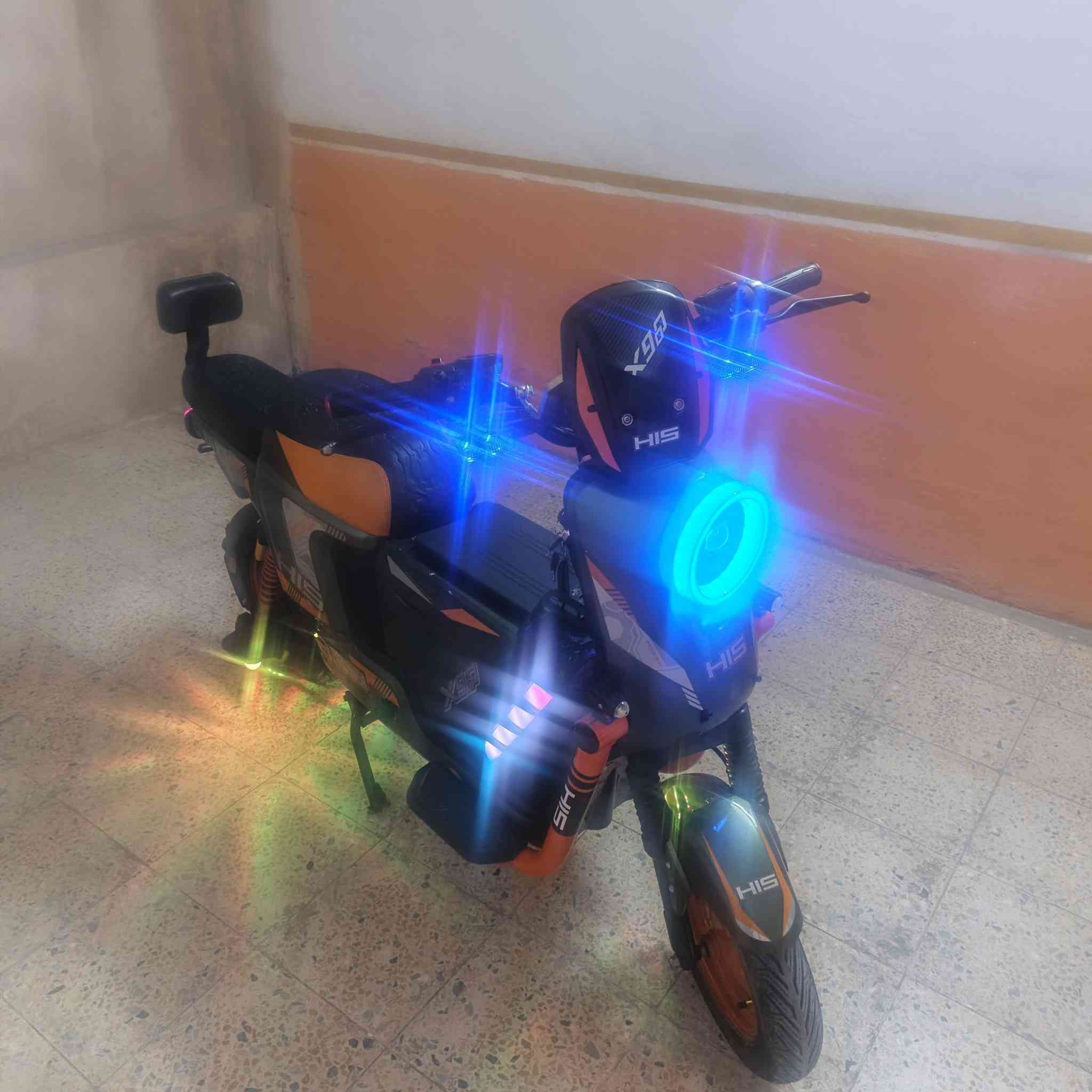 السلام عليكم دراجه شحن  R900  الدراجه جديده بطاريات جديد شديتهن نضام R سعره مناسب


**إذا كنت صاحب هذا الإعلان وتريد حذفه لأي سبب، رجاءا أرسل رسالة إلى الدعم الفني**