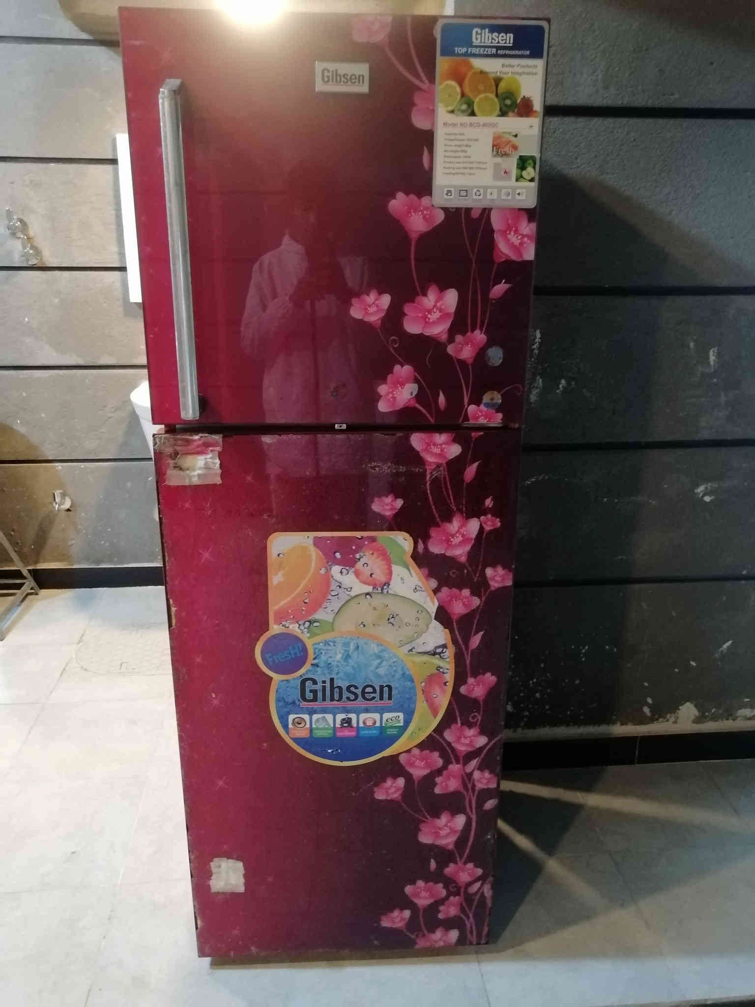 غراض منزلية البيع عنوان حفرية *********** ثلاجة ٢٤ غدم
