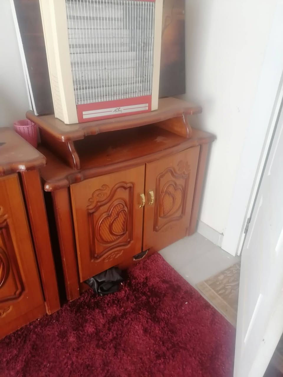 غرفه اخشاب نجاره درجه اوله
كامله مانقصشي   سعر 700 وبيه مجال 
وإذ أكو مراوس بتركيي ماكو مشكله 
لاستفسار ***********
