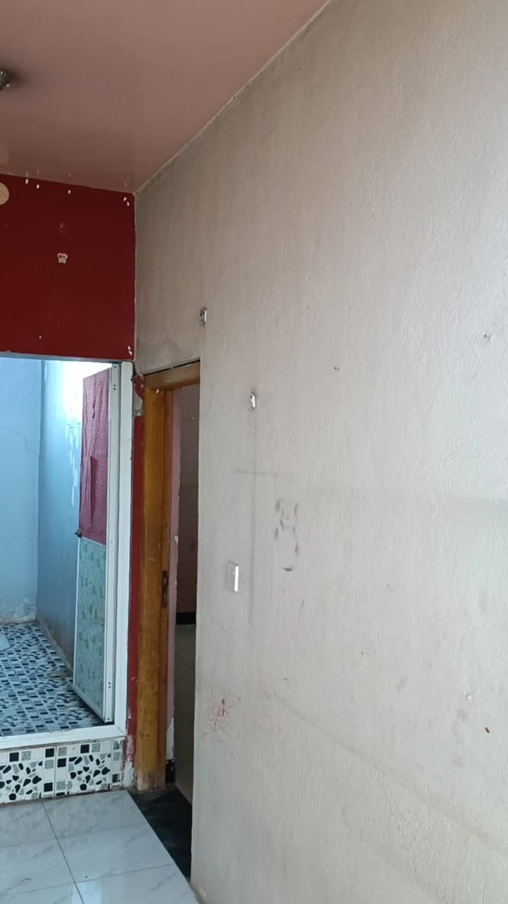 🏠شقه للايجار 🏠طابق اول /غرفتين /مطبخ /مجمع صحيات /الموقع :حله /مقابيل مستشفى التركي
السعر /250 قفل
للاستفسار مراجعه مكتب عقارات{#اضواءالمدينه}☎️***********
🌍عنوان المكتب /حله /بدايه شارع80 جهه كربلاء-مقابيل اسماك الشجيري
