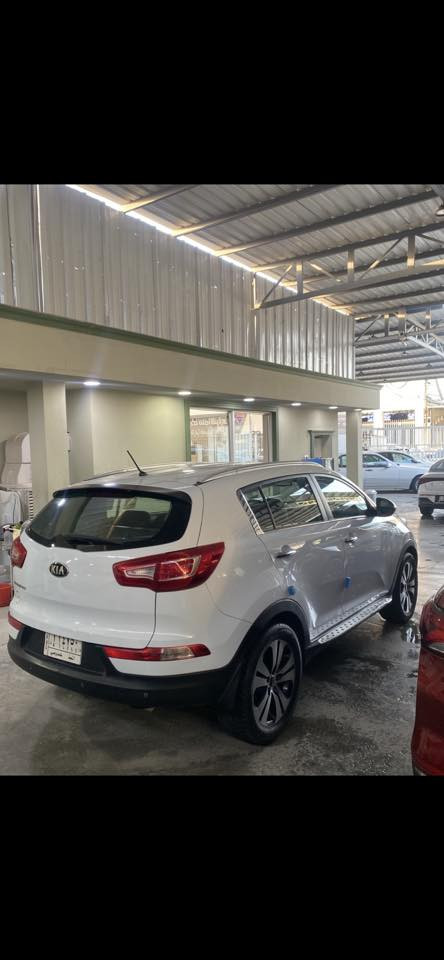 سلام عليكم للبيع
سبورتج 2014 رقم نجف الماني

السيارة مكفولة كفالة عامة من كلشي

مواصفات السيارة

تحكمات ستيرن 

مري شفط

يدات نيكل 

حساس 

كامرة 

مكان السيارة النجف الأشرف 

للأستفسار ***********
