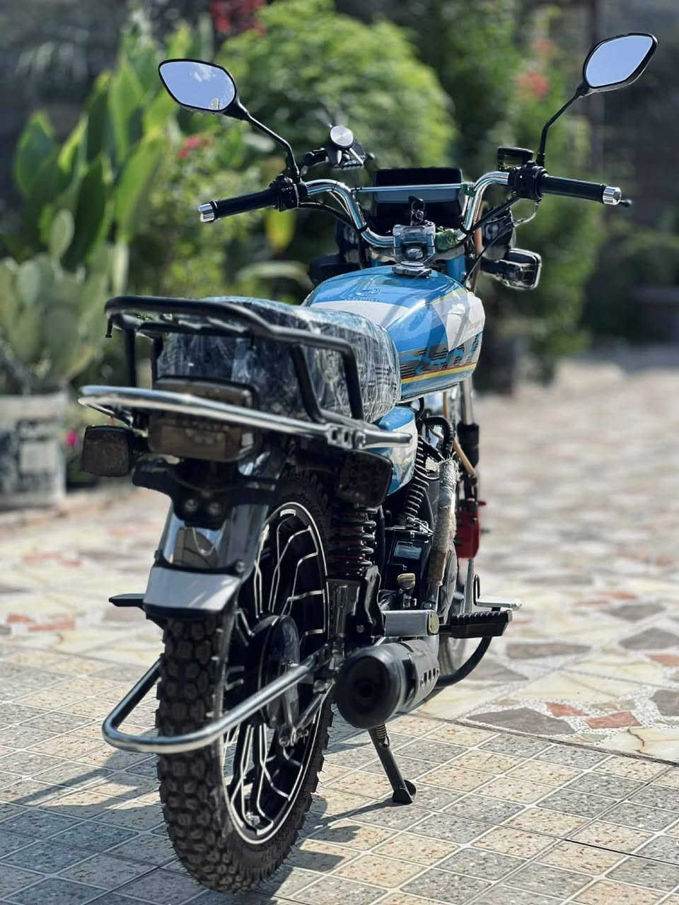 السلام عليكم دراجة سيفان موديل ٢٤ مكفولة كفالة عامة السعر علة رقم الهاتف مكان  العنبكي ناحية السلام طريق دلعباس ***********
