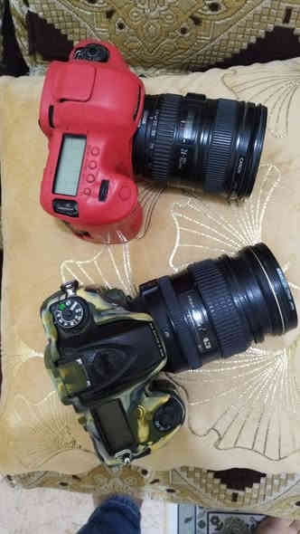 وان السلام عليكم 
كامره كانون 5d بيها خلل بل عدسه بس تصور طبيعي وممان تشغيل الكامره يحتاج تبديل

مع كامره نيكون 610 بس هاي تفيد اهل الصيانه لان طايحه وما تشتغل بس ع M

شتنطيني بيهن بلعافيه

للتواصل ***********
