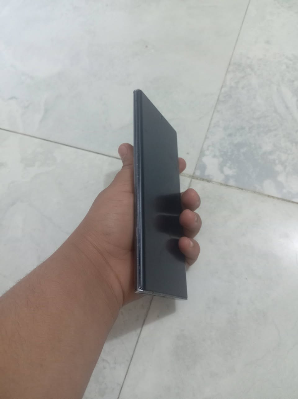 للبيع جهاز نوت 20الترا ذاكرة 256 عشوائية 8 جهاز مداخل صيانة ابد ولا بي أي كسر سعرة 450 وبي مجال مكاني بغداد رقمي ***********
