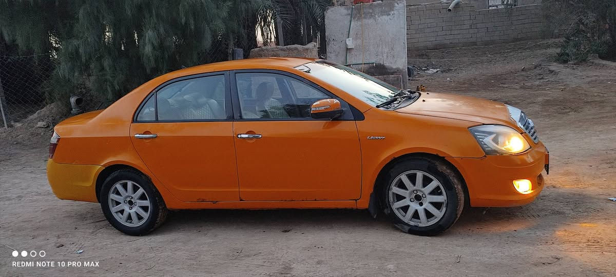 السلام عليكم جيلي موبل موديل 13سنويه 29 له تصقط بسمي سياره حداديه تسعين بلميه سعر 43 عنوان الديوانية ناحيه نفر
رقم ***********
