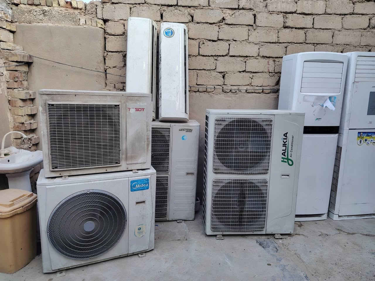 سبالت للبيع عدد🔥$🔥$🔥 6$***********بدون بوري
اقرة التفاصيل قبل للتصل
اوكيا دبل مروحه حجم 3/ R22
طن شر مامصلح شرط 
كارير، 3طن فقط تبريد R22
ويستيرون دبل مروحه حجم 3طن غاز R410
ميديا انفيرتر حجم 2طن 
توسوت حجم 2طن 
اواكس حجم 2طن كلهن غازهن مقفول 
مكاني كربلاء طويريج قرب الحولي 
***********
