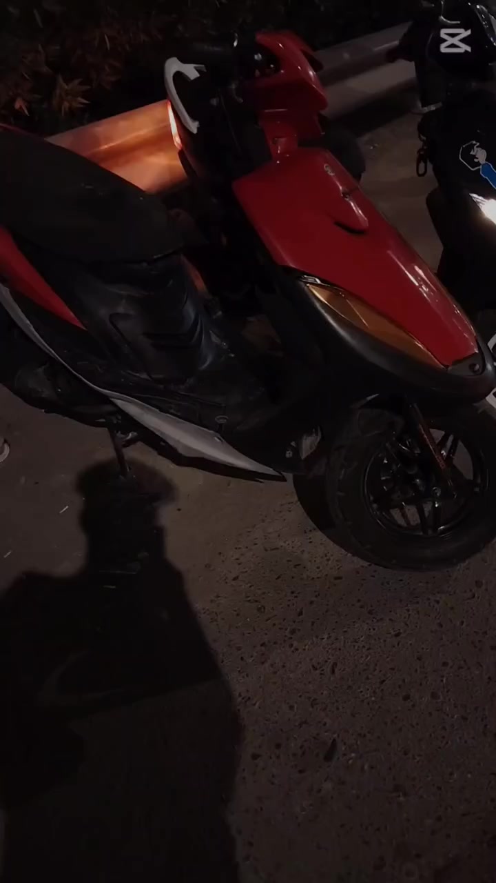 السلام عليكم للبيع ماكس عدله
مابيه نقص شغل واطلع
كلجات رياضي WF
 شلعه ومعدل تشك الكاع
دراجه بس ولفات مبدل
الـ سعر 550 بيها مجال
الـ رقم وتساب فقط
لـ***********
