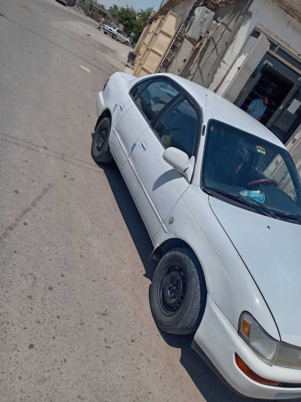 كورلا موديل 95 سياره فقط الجاملغات الاماميه بيهن صبغ فقط رش بدون معجون والباقي مكفول دكت چاكوج مابيها مكفوله كلها كير ومحرك وتبريد النواقص فقط زوج تايرات وباتري ضعيف سنويه مشروع وطني ل ٢٧ شرط التحويل  السعر 53 وبيها مجال  مكاني تكريت او العلم  ***********
