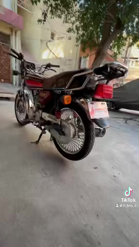 ماطور نامي برو للبيع او مراوسه موديل ٢١ ٥ كير سلف نكره يشتغل مابي اي نقص كهبائياته كله شغال اوراق وياهه ورقه وحده السعر ٤٨٠ وبي مجال قليل عنوان خانقين 
***********

