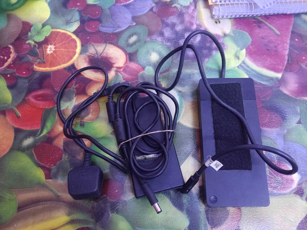 شاحن لابتوب 180wهم تكدر تشحن بي اي جهاز جوكر كلشي تكدر تستخدمه  سعره 50


**إذا كنت صاحب هذا الإعلان وتريد حذفه لأي سبب، رجاءا أرسل رسالة إلى الدعم الفني**