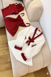 بجامة نسواني • ٣قطع • مخمل