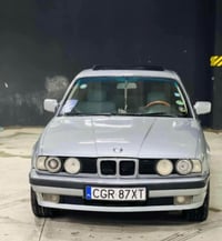 بي إم ٥٢٠ • ١٩٩٣ • كالار