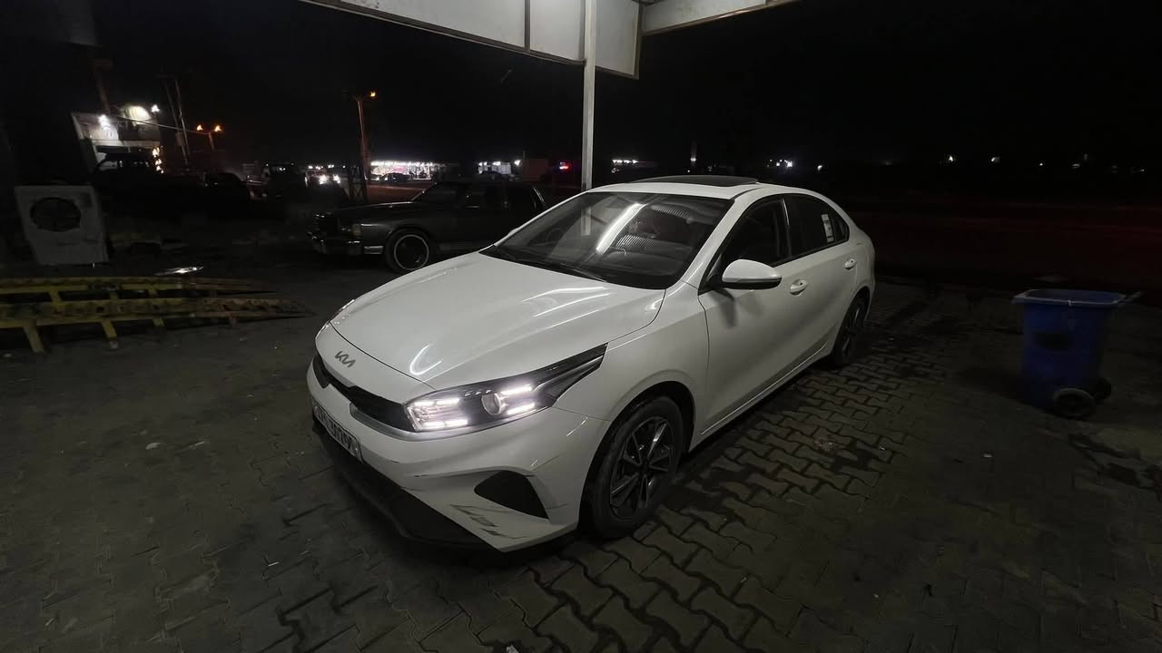 كيا سيراتو
مديل ٢٠٢٤ 
فول مواصفات ماعدا البصمه
فتحة قمارة
محرك ١٦٠٠
سبير ويل كب
تبريد قطعتين
مرّي كهرباء 
كشنات مخمل 
شاشه 
حساسات كامرة
طفاية حريق
عدة اسبير 
تغليف دوشمة مخمل + نايلون
تغليف ارضية السيارة + الجنطة جلد 
رقم مثنى معقوين 
ماشية ٣٩ كيلو متر
بيهة فقط ضربة مثل ما موضح بلصور 
بابين + جاملغ
الباقي مكفول من الصبغ والخدش 
محرك وكير وحدادية كفالة
للاستفسار الاتصال ع الرقم 
***********
