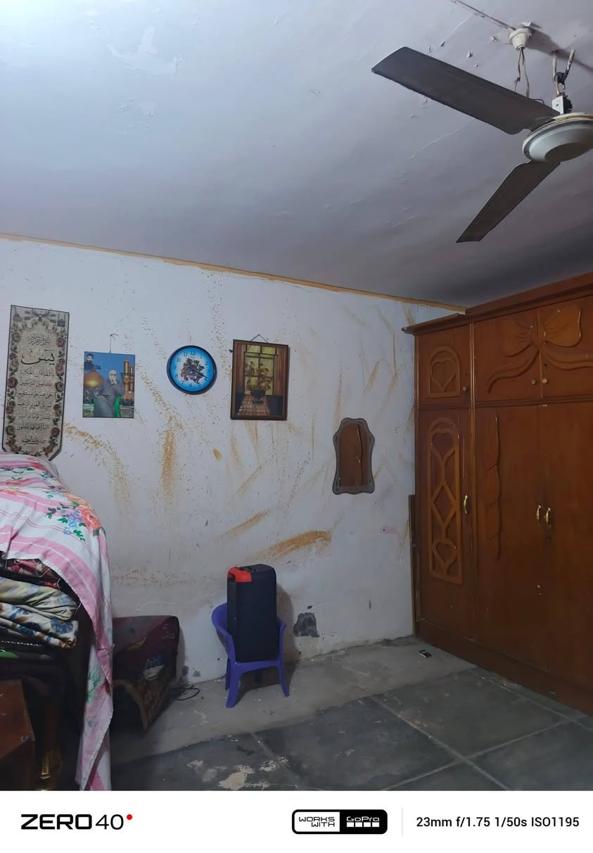 السلام عليكم بيت البيع ميه متر بل حسينيه مال راجديه قاطين خدمات كامله لبيت بسمي سعر ٥٠ شراي يتصل ***********
