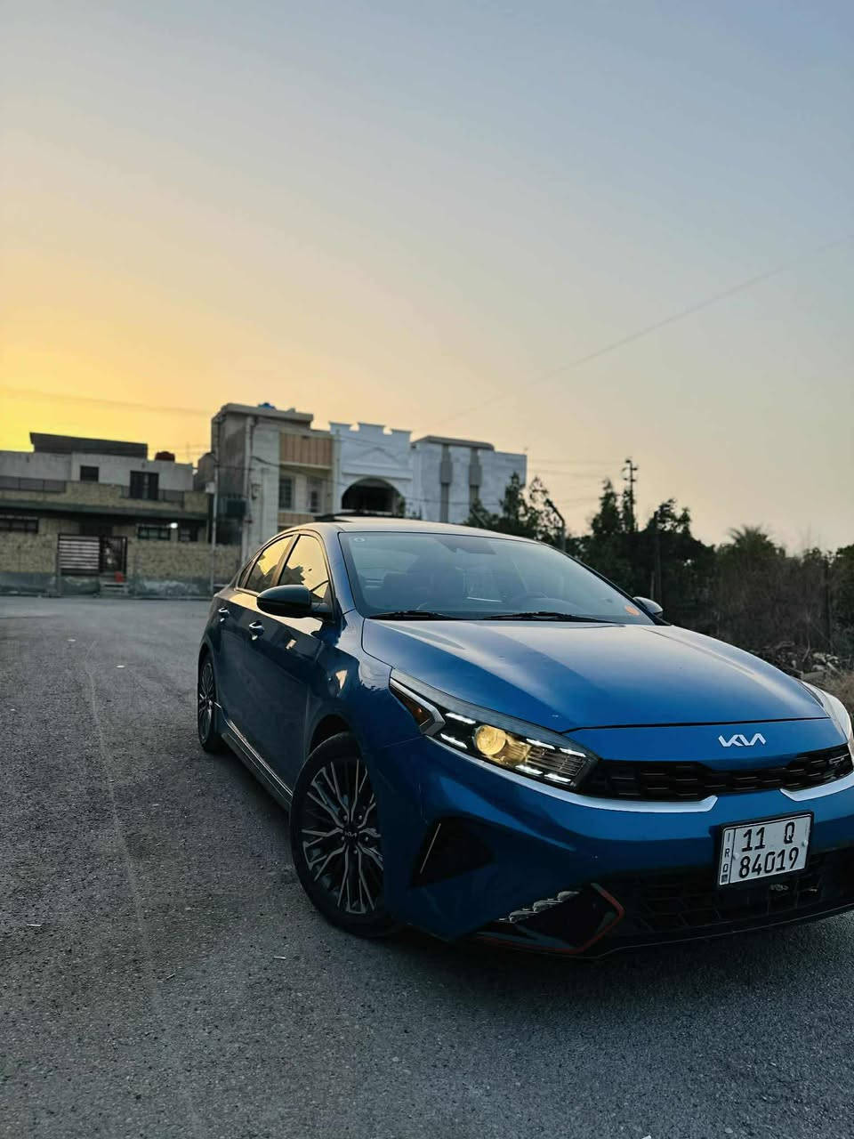 فورتي جيتي لاين  موديل ٢٠٢٣ بغداد بسمي
حادثه  جاملغ وبنيد بدون دواخل كما موضحه بل صوره ليبل واحد 

موصفات السياره ١/١ بصمه فتحه رادار امامي خالفي جانبي كشنات تدفئه تبريد كشنات حضن سايد بيرك بصمه بينه نضام اوتو هولد ومعروفه موصفات جيتي لاين السعر ١٥٨ وبيه مجال الاستفسار الاتصال عله الرقم *********** مكان بغداد السيديه الاعلام
