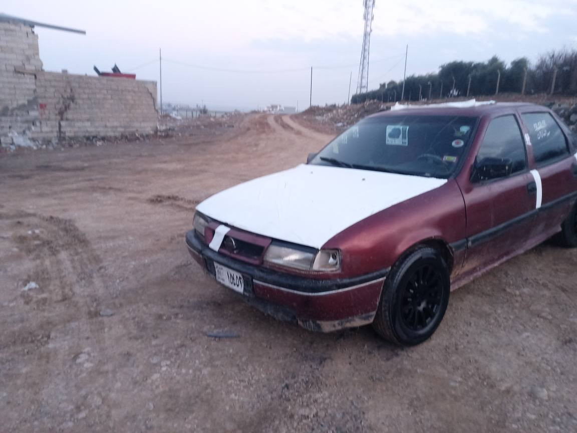 سڵاو بەناوی خوا  ئۆپڵ ڤکترا  مۆدیل 1990 مەکینە بیست ئاڕم پلاستیک سلێمانی ئاڕم و ئەوەلیات بەشەرت سەیارەکە پێشی کەپسە دواوەی دەحمی پێوەیە سڵایتە و دوو جام کارەبایە توندوو تۆڵی باشە کارەبای مەسبوتە گۆرینەوەش دەکەم بەشتێک بەدڵم بێت، شوین کۆیە سحر 15وەرەقەو مەجال  ژ.م *********** كويسينجاك, أربيل
