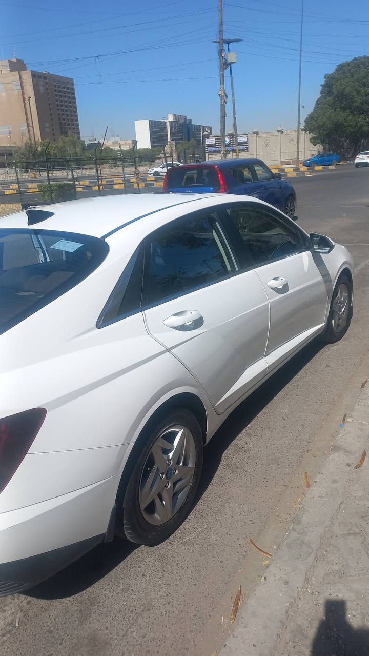 هونداي اكسنت ٢٠٢٥ ماشية ١٧ الف بأسمي مكاني الكاظمية جكوك فول عدا البصمة *********** السعر ١٥٠
