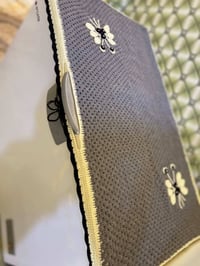 خياطة حسب الطلب • توصيل