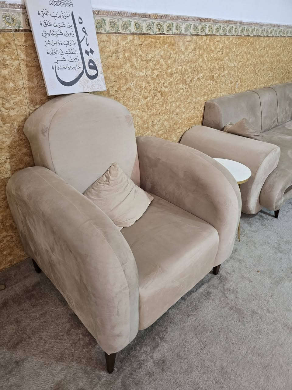 سلام عليكم 
تخم للبيع جديد جداً نظيف
5 قطع 10 نفرات


**إذا كنت صاحب هذا الإعلان وتريد حذفه لأي سبب، رجاءا أرسل رسالة إلى الدعم الفني**