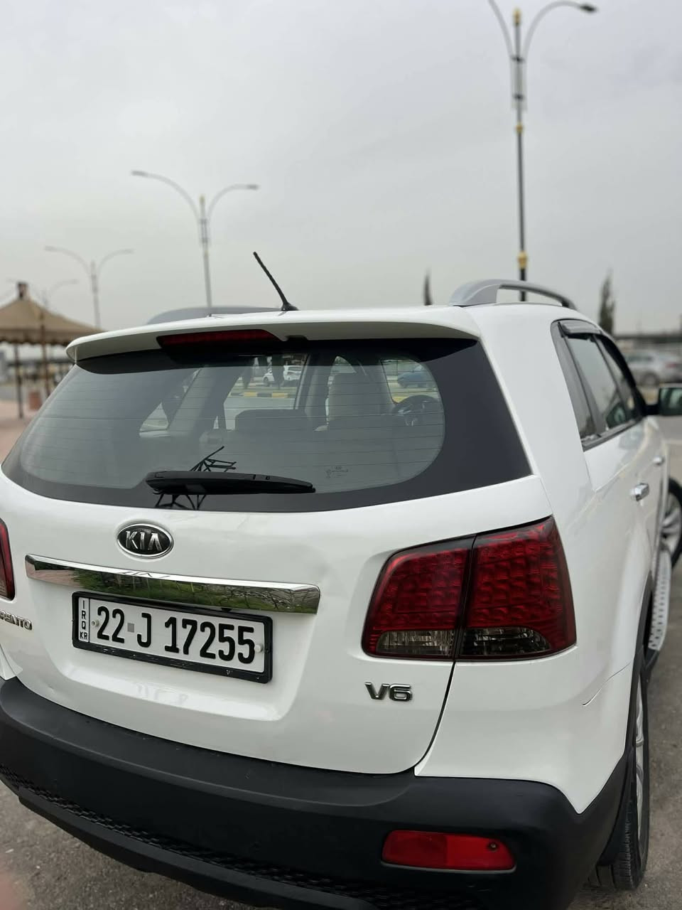 ✨كيا سورنتو 2012 خليجي ✨ فول
رقم اربيل الانكليزي بيها تبديل بنيد فقط بدون دواخل وصوت راجز 
 ماشية٢٢٤ الف
 تحويل او وكالة مباشر
مكينة 6 سلندر
مواصفات فول عدا البصمه        
بانوراما 
7راكب
ثلاث قطع تبريد
داخل صاج 
حساسات خلفية 
شاشة وكامرة خلفية
بچم زنون
تحكمات جهتين 
اشاير بل مري
يدات نيكل
كشن كهرباء 
ترحيب تنبيهات 
السعر ١٣٨ ورقة 
بيع فقط
مكان السيارة 📍 
الموصل 
رقم صاحب السيارة للتواصل 
☎️‪***********
