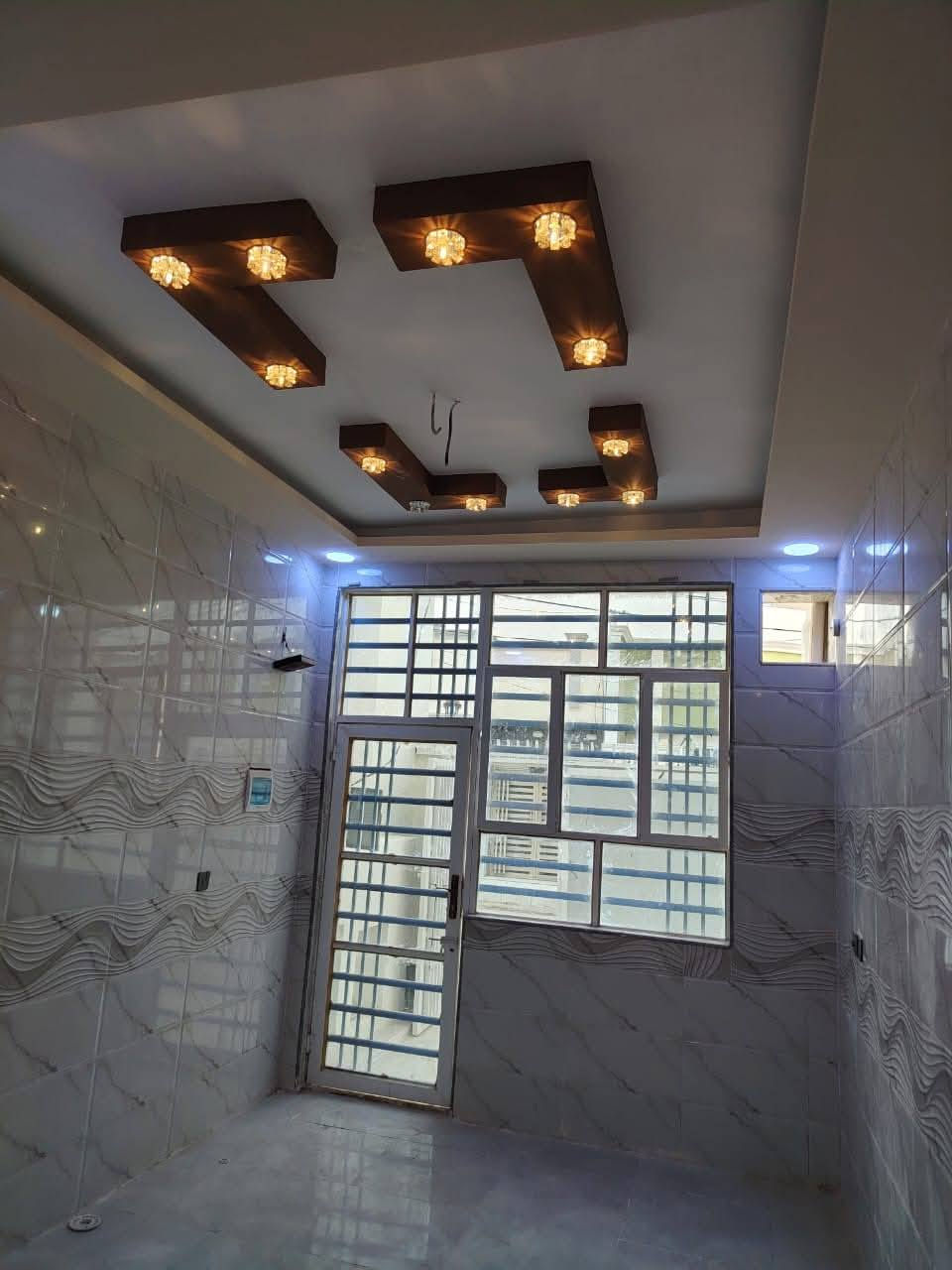 دار للبيع 150م🏕️ (مكتب الخليج للعقار عمود327)
*********** وتساب
***********
✅ مشمول بقرار التطويب 
💰سعر لبيت 47 معه المجال 💵
موقع /نجف 🏡
شارع الحولي مال المطار عمود327مكتب ألخليج للعقار 

البناء 🏡 
غرفتين /صاله/مطبخ / ستقبال/ صحيات/
بناء مرتب/ اساس + سقف كونكريت + طابوك

ألخدمات 🏡 #بعد_عن_سوق_100م
ماء/كهرباء/مدارس/سوق/تبليط/لحد الباب
