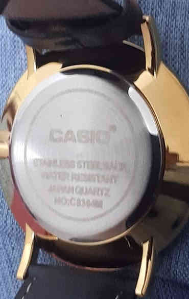 ساعة اصليه اخر قطعة للبيع السعر واتساب ققط مكلف بالنشر ***********
