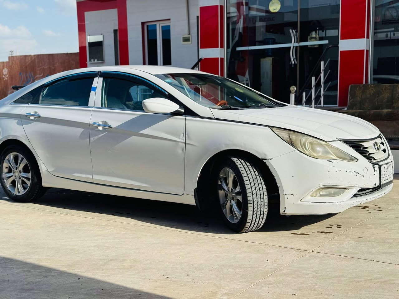 سوناتا 2011 مكينه 2.4 دوش تخم تاير جديد اقل من شهر شديته حداديه جديد تبريد ثلج تدفئه شغاله لايت زنون سنويتها لل27 بسمي شخصياً علماً المكينه ممفتوحه ولا لكير ع بلاد مملعوب بيهن سياره مال بيت وصارلها بل٣ سنوات عندي خير من لله بيها قطعتين وبراغي البنيد مفتوحات فقط السعر 107 وبيها مجال جداً بصيط شراي خابر الخاص مغلق العنوان بابل حله *********** /***********
