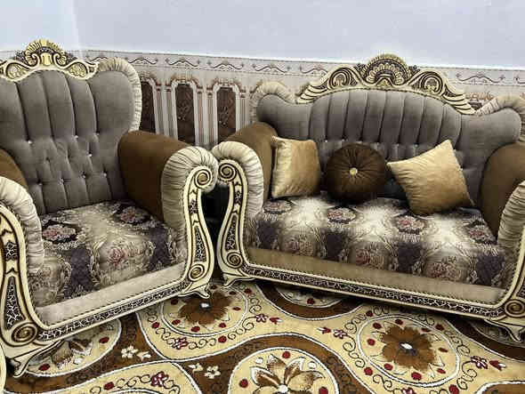 تخم مستعمل جديد ونظيف كلش 950وبي مجال الي يريدة وميز طعام جديد كلش مامستعمل هواية 6كراسي ويتكبر ويصغر 350وبي يمجال الي رايدهم للاستفسار ***********
