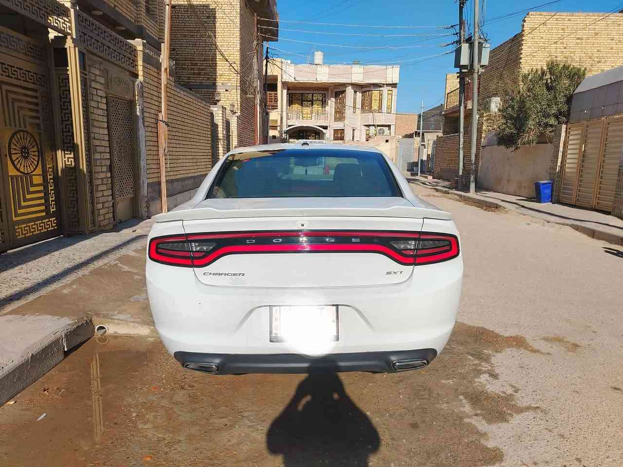 السلام عليكم سياره للبيع فقط رقم انكليزي جديد وسنويه لل  ٣٠ ٢٠  مصفره وبسمي  صوره السياره وحته السونار موجود وي المنشور السياره  فول ماعده الفتحه اتصل ودلل ***********
