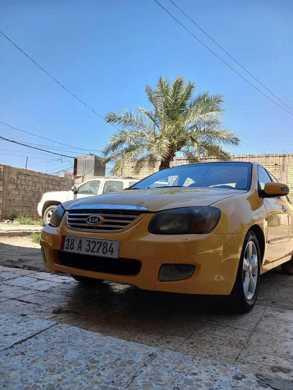 سلام عليكم سياره سيراتو 2007 البيع او مراوس بكيه حمل اي مديل السياره وارد امريكي حادث جاملغ امامي سياره مكفوله كفاله عامه الياره احله من الصور مكان بغداد ***********
