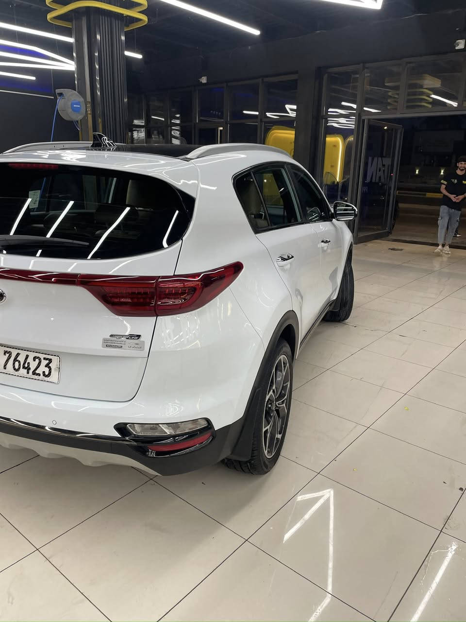 السلام عليكم 
سبورتج 2021 جي تي لاين ماشيه 25 الف سياره بعدها زيرو بحالة الوكاله ضمان الدوليه مكفوله كفاله عامه 
*********** المكان بغداد
