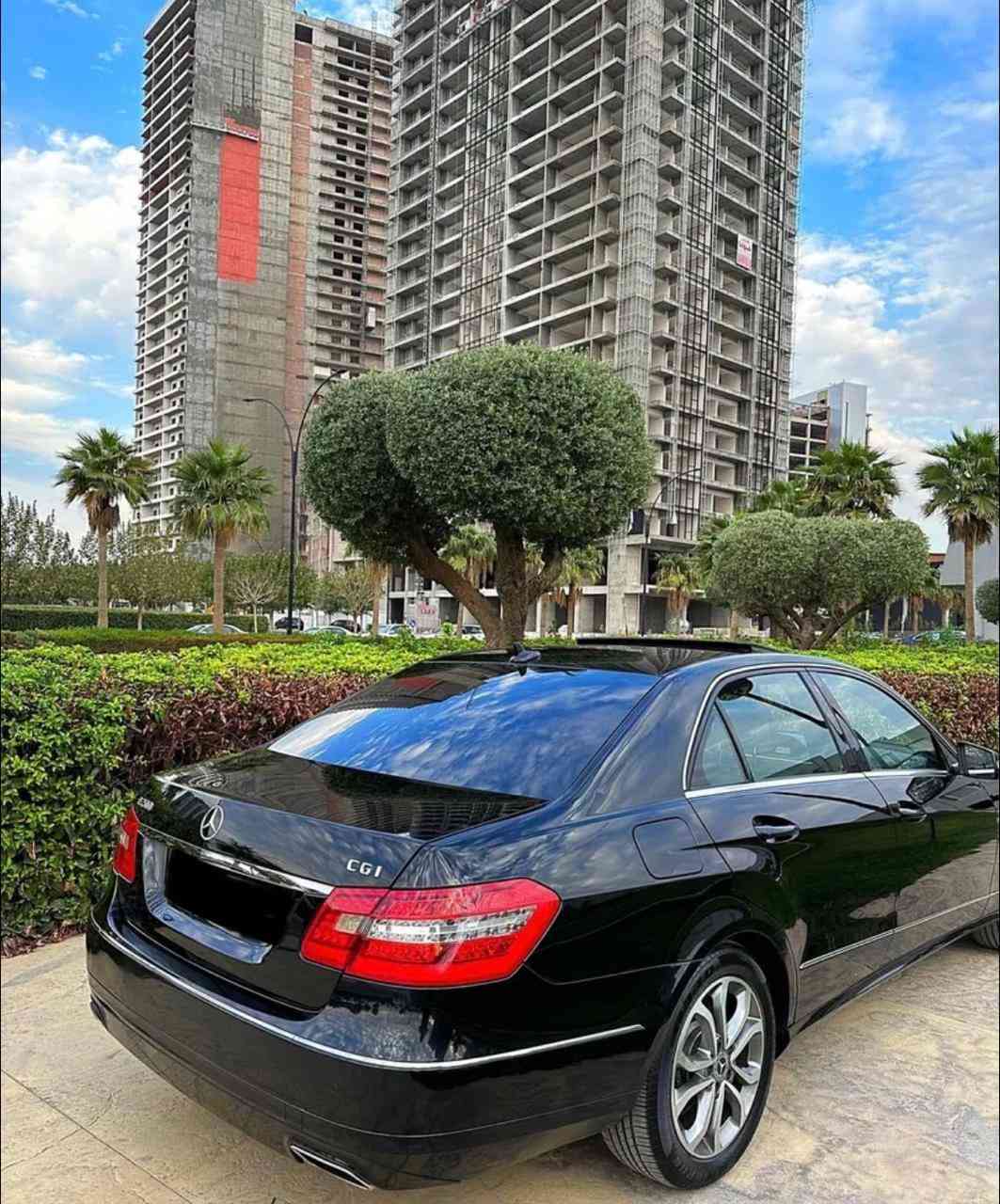 مارسيدس w212 e200 2012
سياره بيها كلير جاملغ يمنه من المانيا بدون فتح برغي 

دبل كزوز 

داخل جلد اسود وكنتارا رصاصي مطعم باسود

وصاج اسود 

كير تعليك 

سلايد 

ماشيه ١٦٢ كيلو 

سياره مابيها نقص ومابيها اي شي تجاري وادامتها كامله ومابيها اي مسج

سعر ٢٠.٠٠٠$ وبيها مجال الرقم ***********
