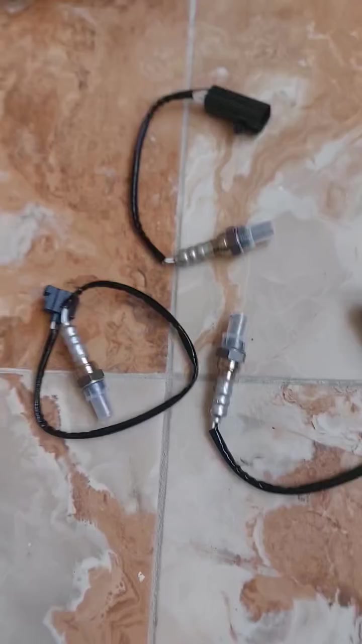 السلام عليكم.  حساس صالنصة ( حساس دكشن حار) لسيارات كلايزر7راكب موديلات 91_95. 2001-2007. سعر القطعة 35الف كما يوجد لدينا توصيل لجميع المحافظات وتساب او اتصال


**إذا كنت صاحب هذا الإعلان وتريد حذفه لأي سبب، رجاءا أرسل رسالة إلى الدعم الفني**