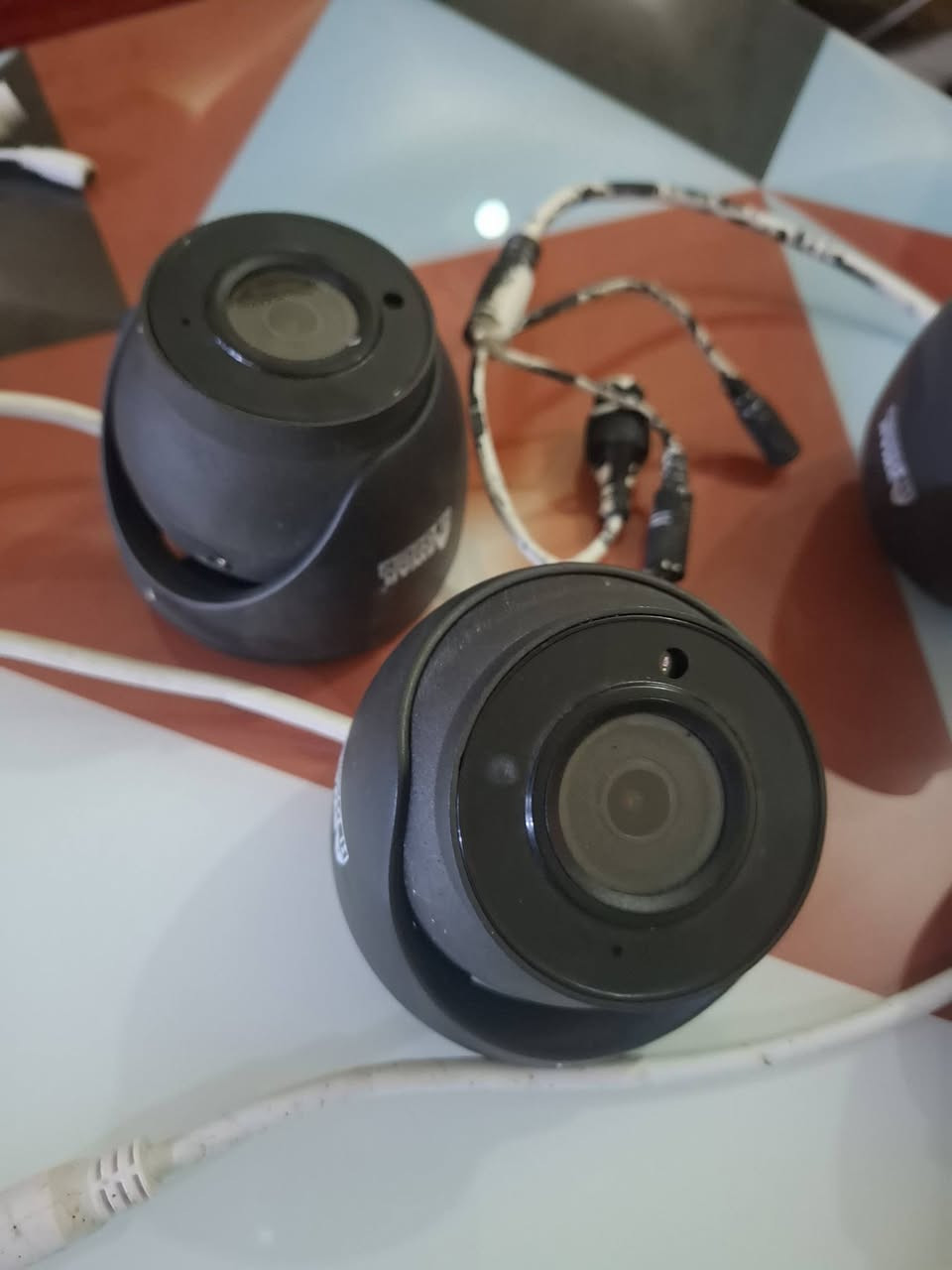 اربع كاميرات ip اسوار دقة 5 ميكا بكسل عدسة 2.8 مدى الرويا ٣٠ متر مكاني حي الرساله قرب البياع *********** سعر الكاميرا ٢٥ الف
